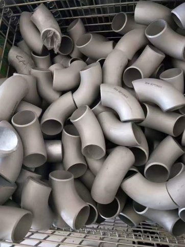 Manufacturer & Supplier of Steel 90° Short Radius Seamless Elbows